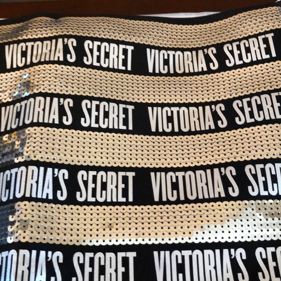 NWT! Victoria’s Secret sequin tote with bonus bag! - Picture 3 of 8